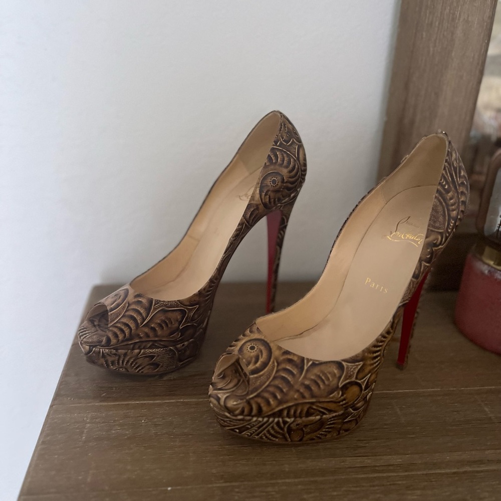 Christian Louboutin Black and Brown Print Pumps